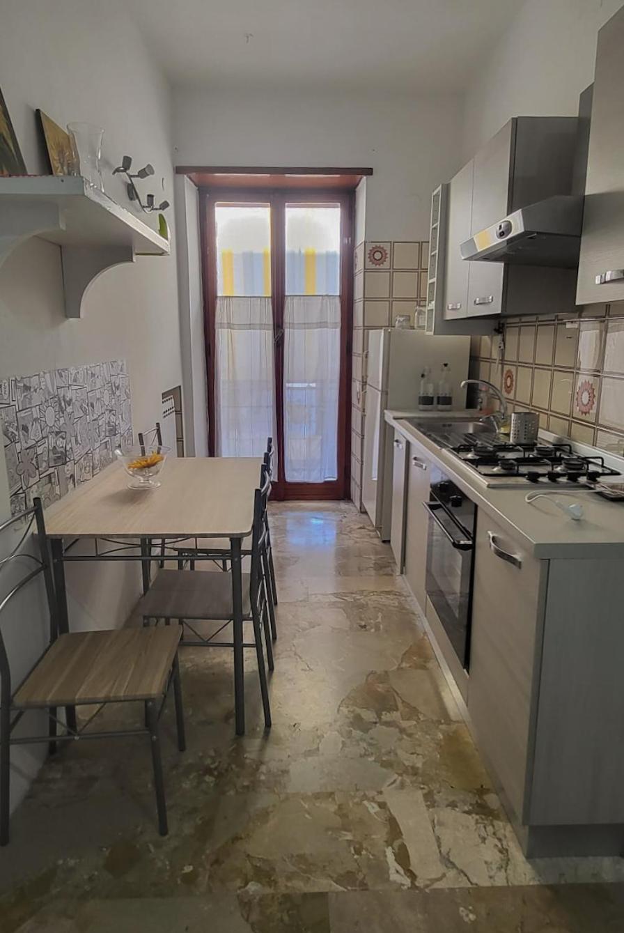 3 Sisters House Apartment โรม ภายนอก รูปภาพ