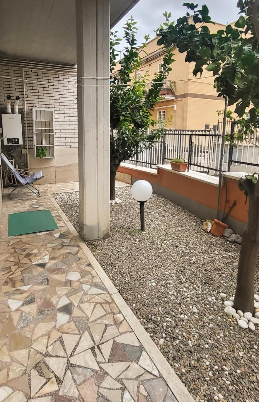 3 Sisters House Apartment โรม ภายนอก รูปภาพ