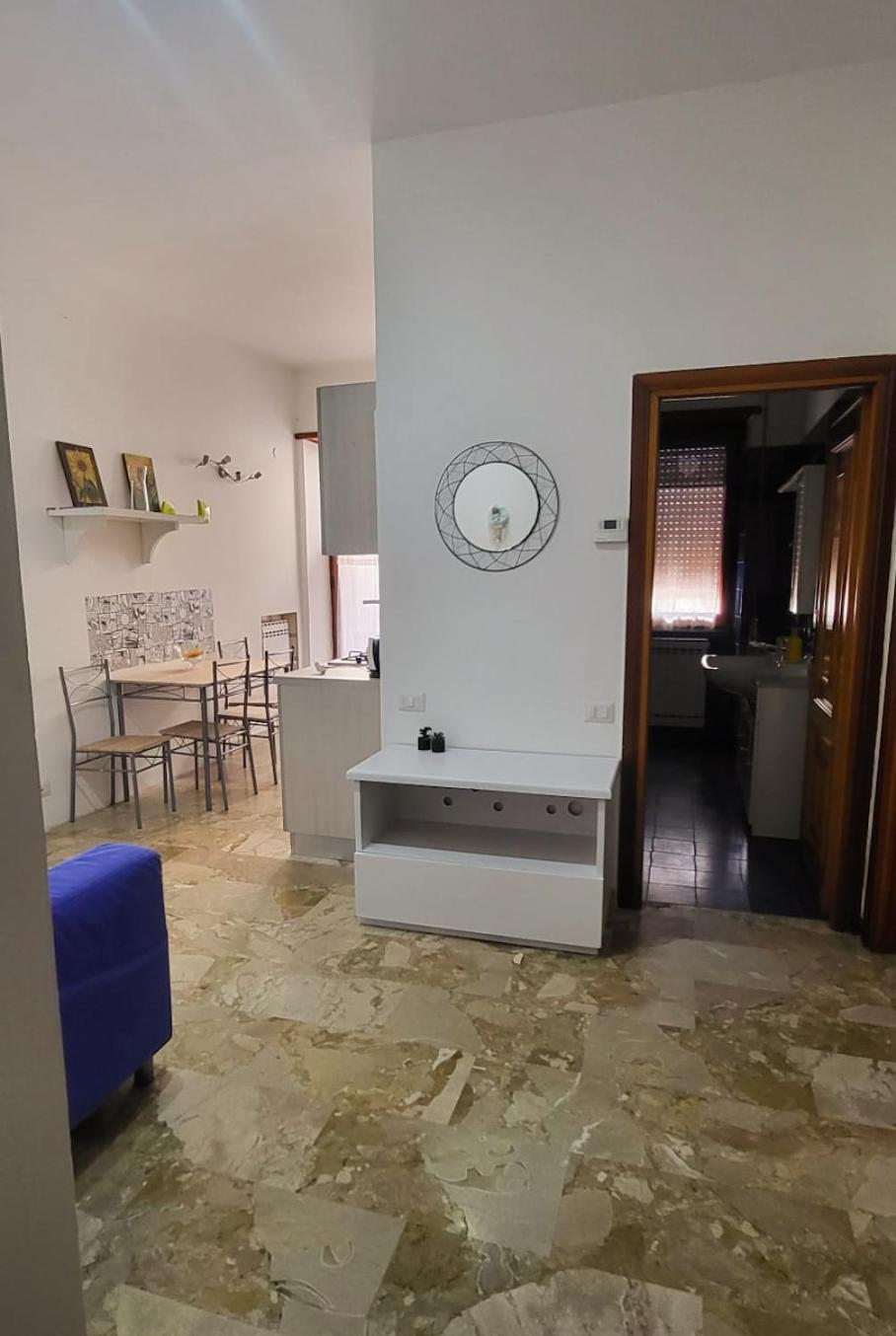 3 Sisters House Apartment โรม ภายนอก รูปภาพ
